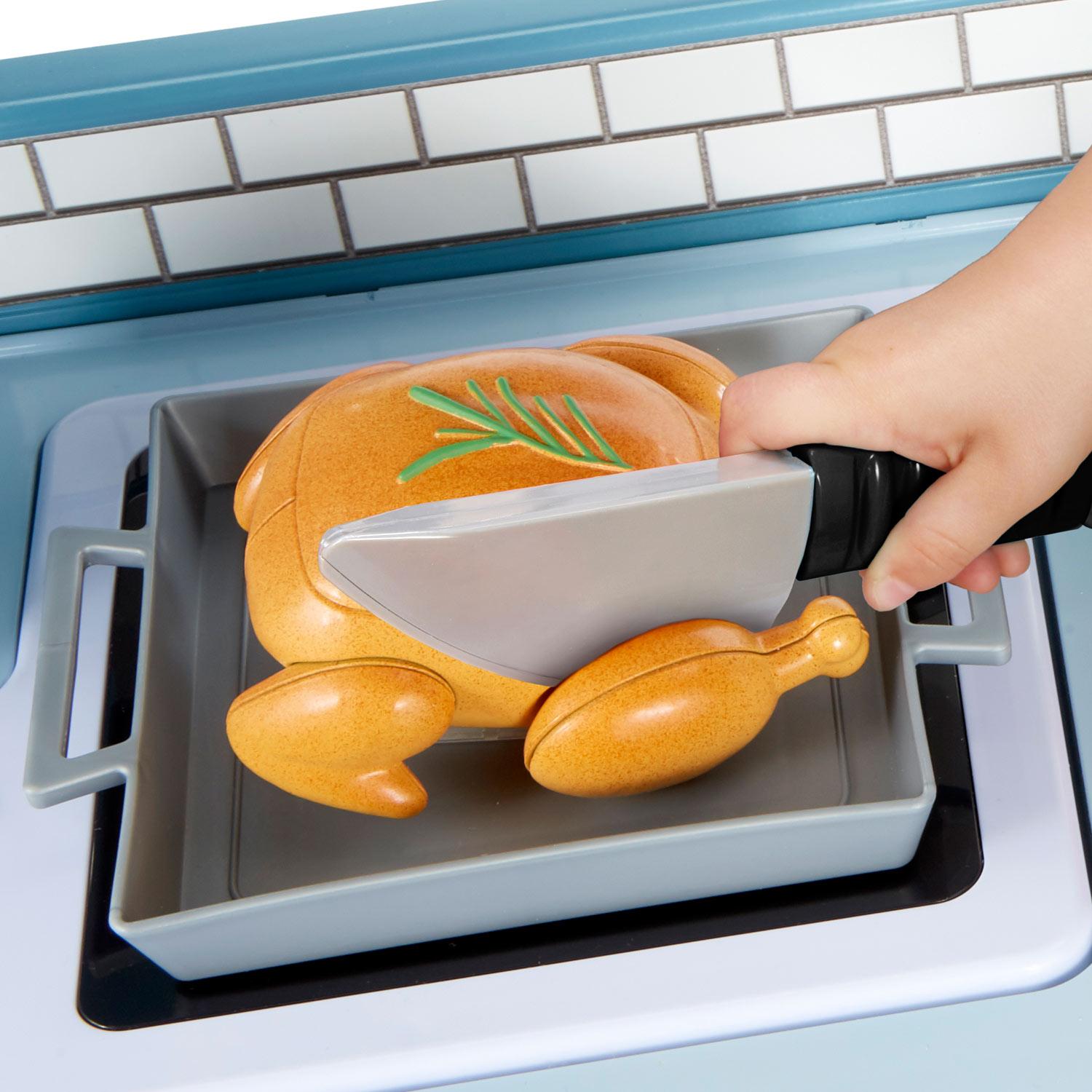 Multiple kids can “slice” chicken and fish, cook their favorite recipes, and more!